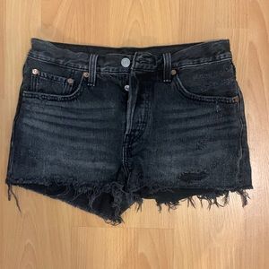 Levi’s Black 501 Shorts Size 25